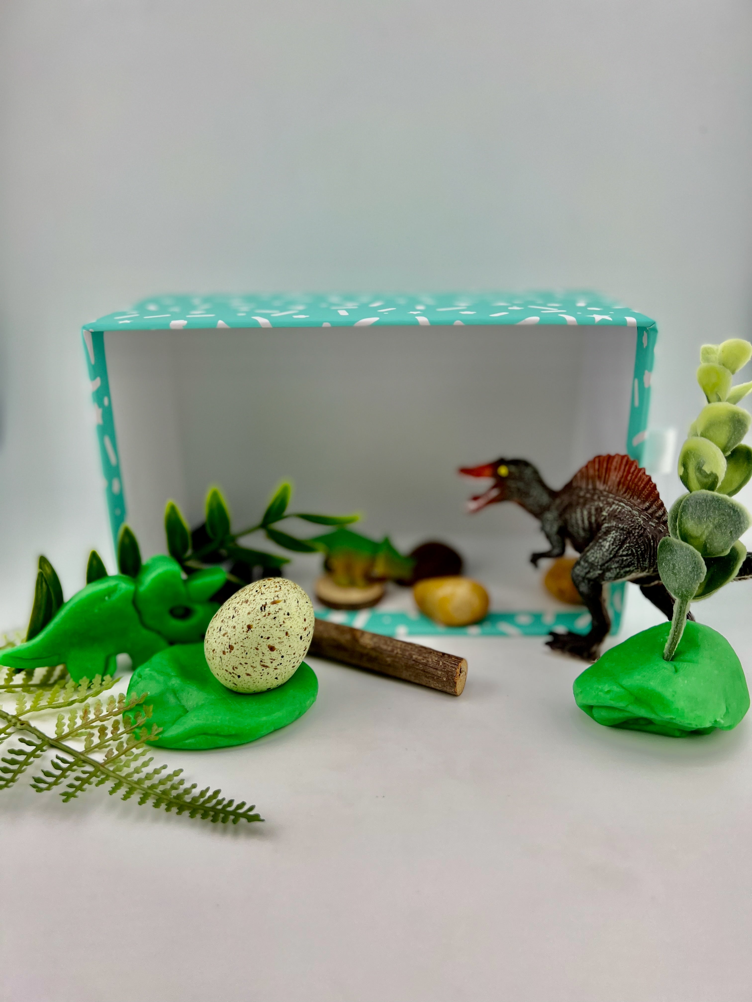 Dinosaur Land Kit - Mini Gift Box